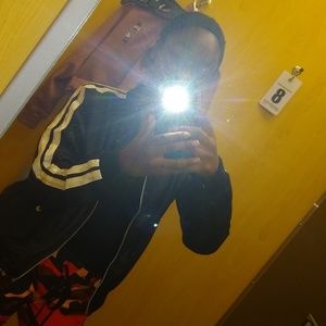 Meet your Posher, Naima